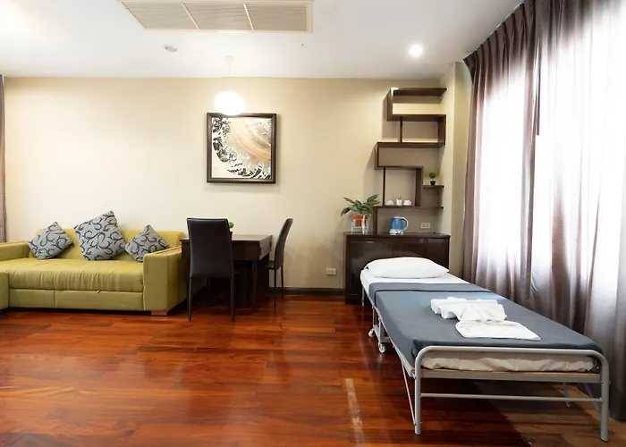 Greenview Ekkamai 10 ホテル 3*