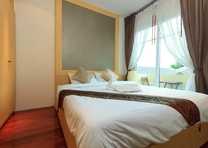 Greenview Ekkamai 10 ホテル 3*